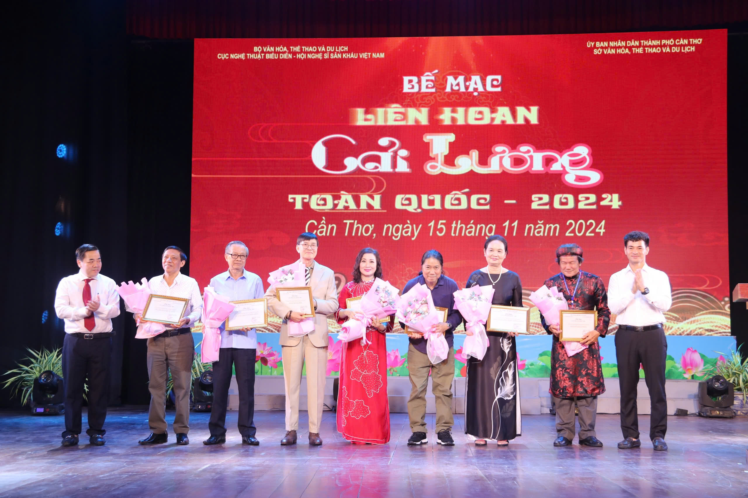 BẾ MẠC LIÊN HOAN CẢI LƯƠNG TOÀN QUỐC - 2024