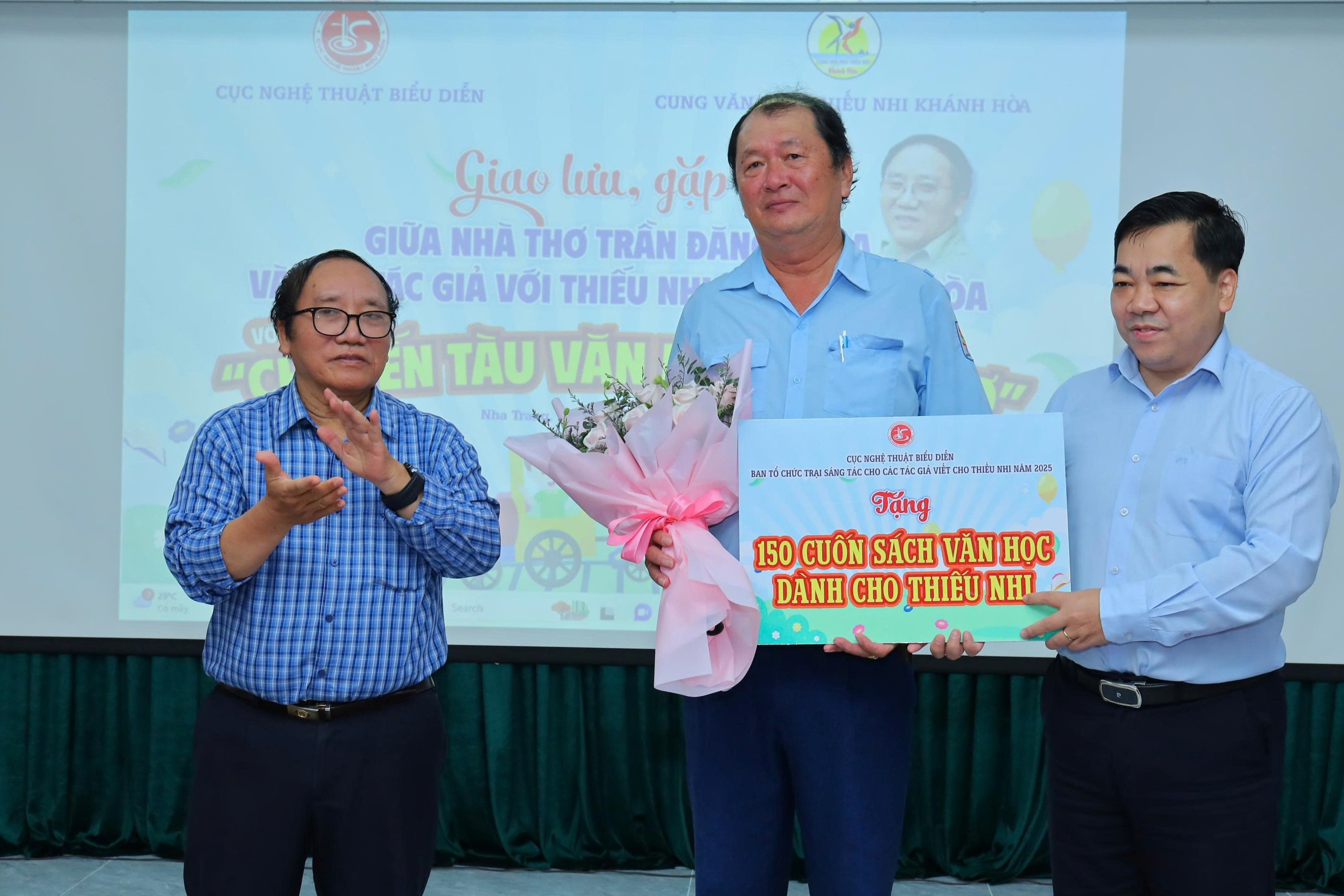 “Chuyến tàu văn học tuổi thơ” – Hành trình đánh thức cảm hứng và nuôi dưỡng những mầm xanh văn chương tại Khánh Hòa