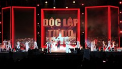 Hào hùng, sâu lắng chương trình nghệ thuật chính luận “Ánh dương“