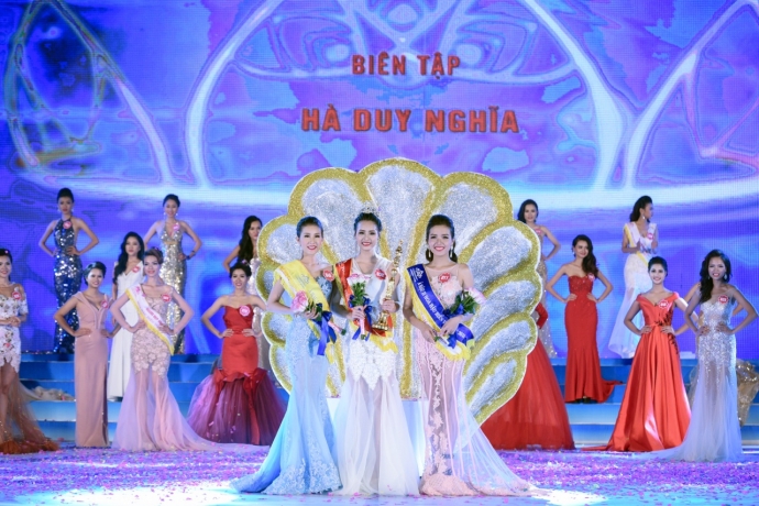 Người đẹp Phạm Thùy Trang đăng quang Hoa hậu Biển Việt Nam 2016