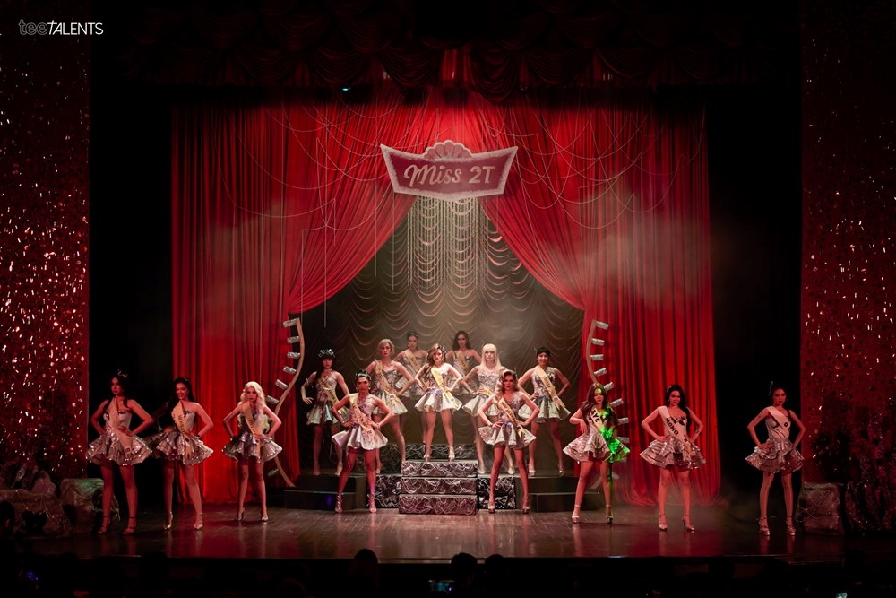 Sân khấu kịch phương Nam tất bật “sáng đèn”