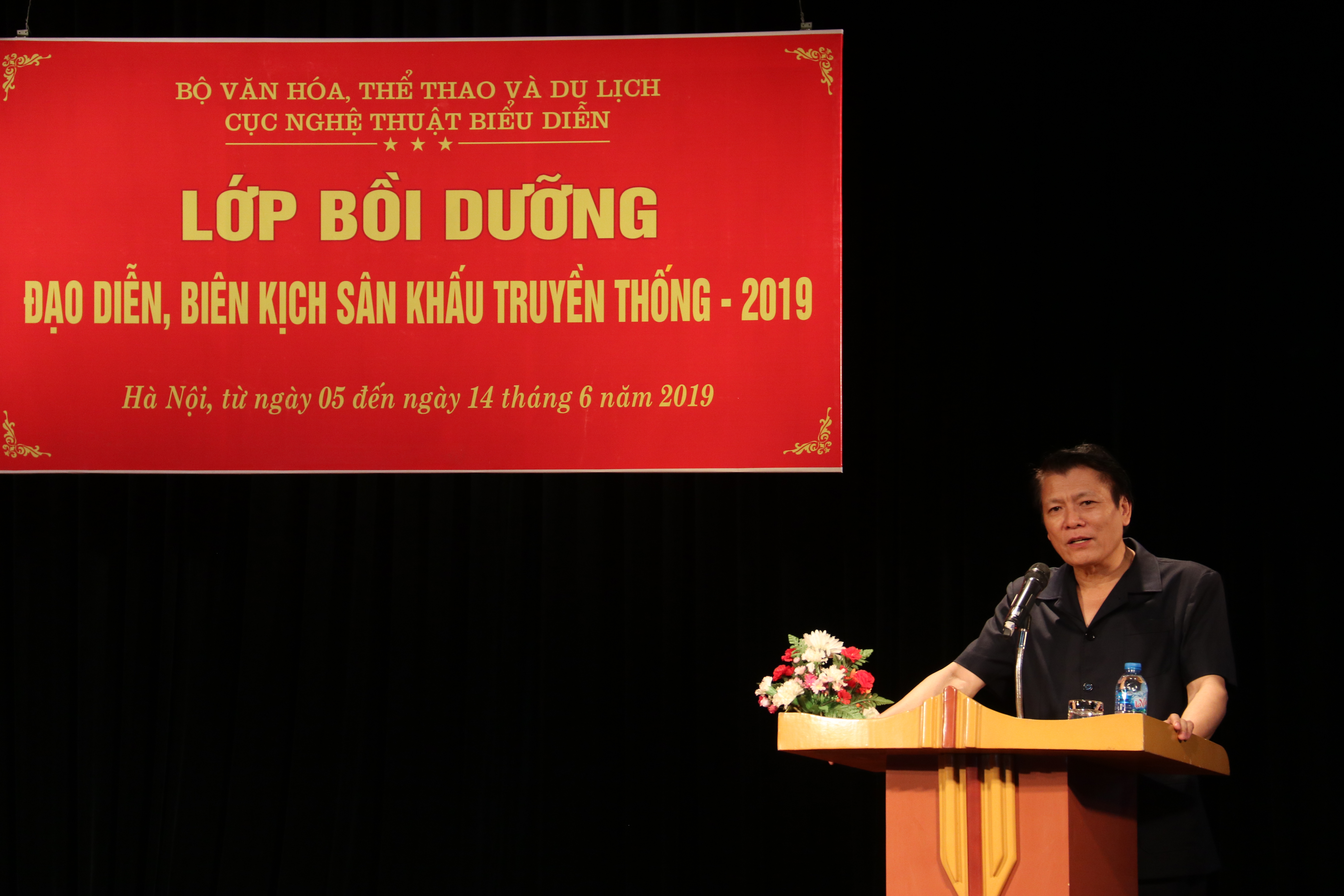 Bế giảng Lớp bồi dưỡng đạo diễn, biên kịch sân khấu truyền thống 2019 “Chúng tôi đã có những giờ học vô cùng ý nghĩa và bổ ích”