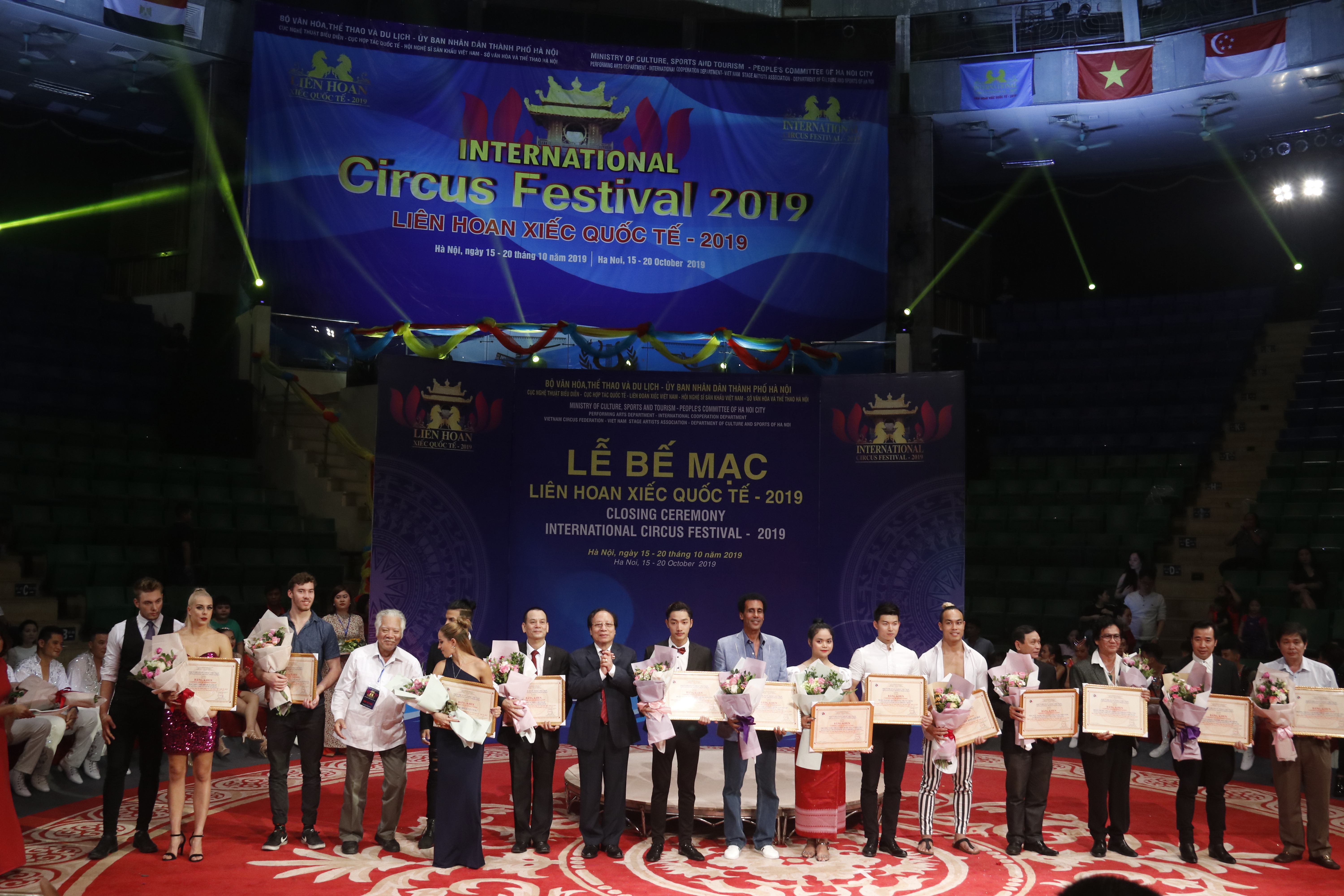 BẾ MẠC LIÊN HOAN XIẾC QUỐC TẾ 2019