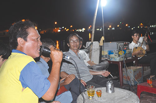 Bình Thuận: Phê duyệt đề án “Bảo tồn và phát huy loại hình nghệ thuật Đờn ca tài tử Nam bộ giai đoạn 2015 - 2020”