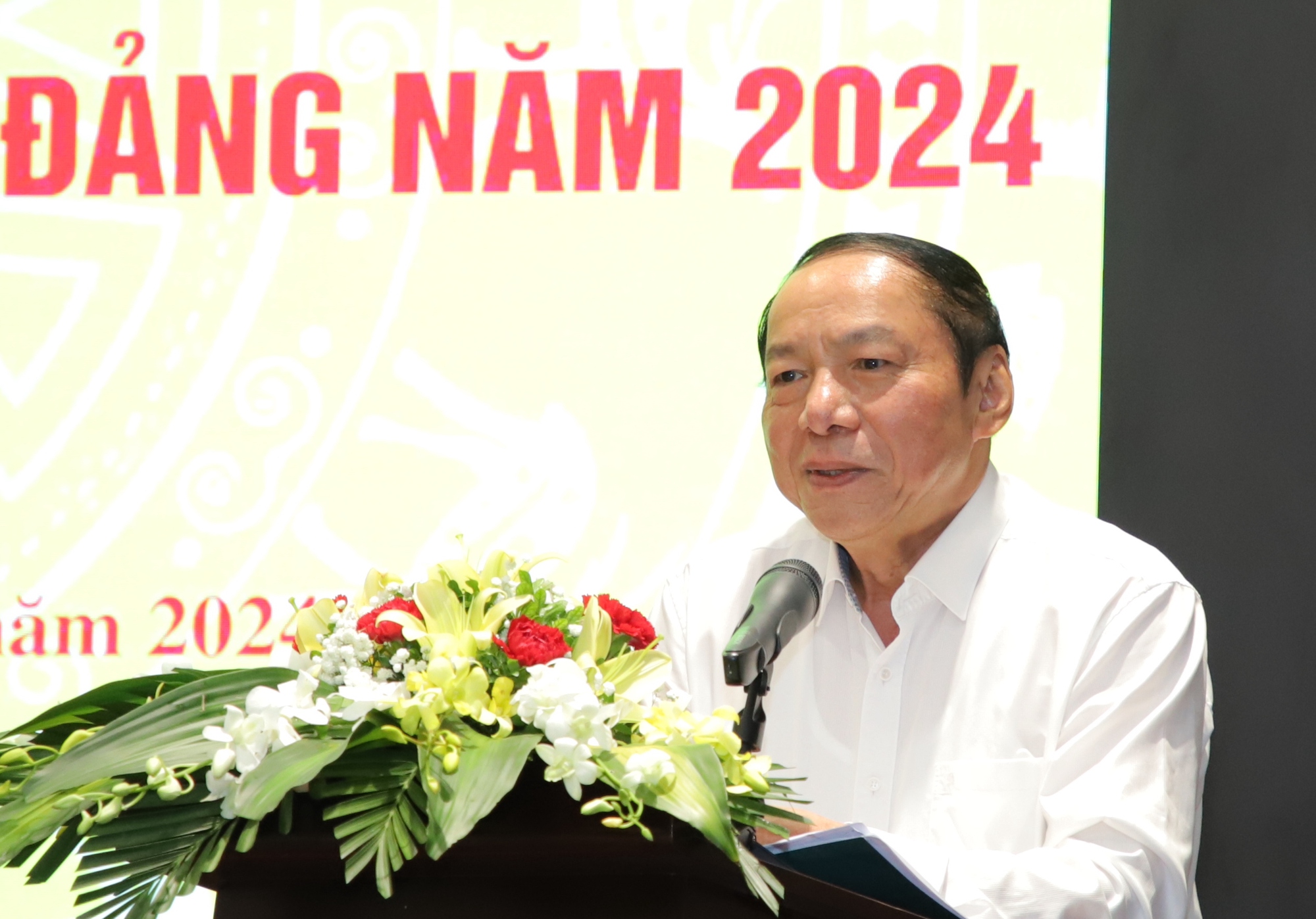 Bộ trưởng Nguyễn Văn Hùng: Đạo đức cách mạng phải hướng tới phục vụ nhân dân