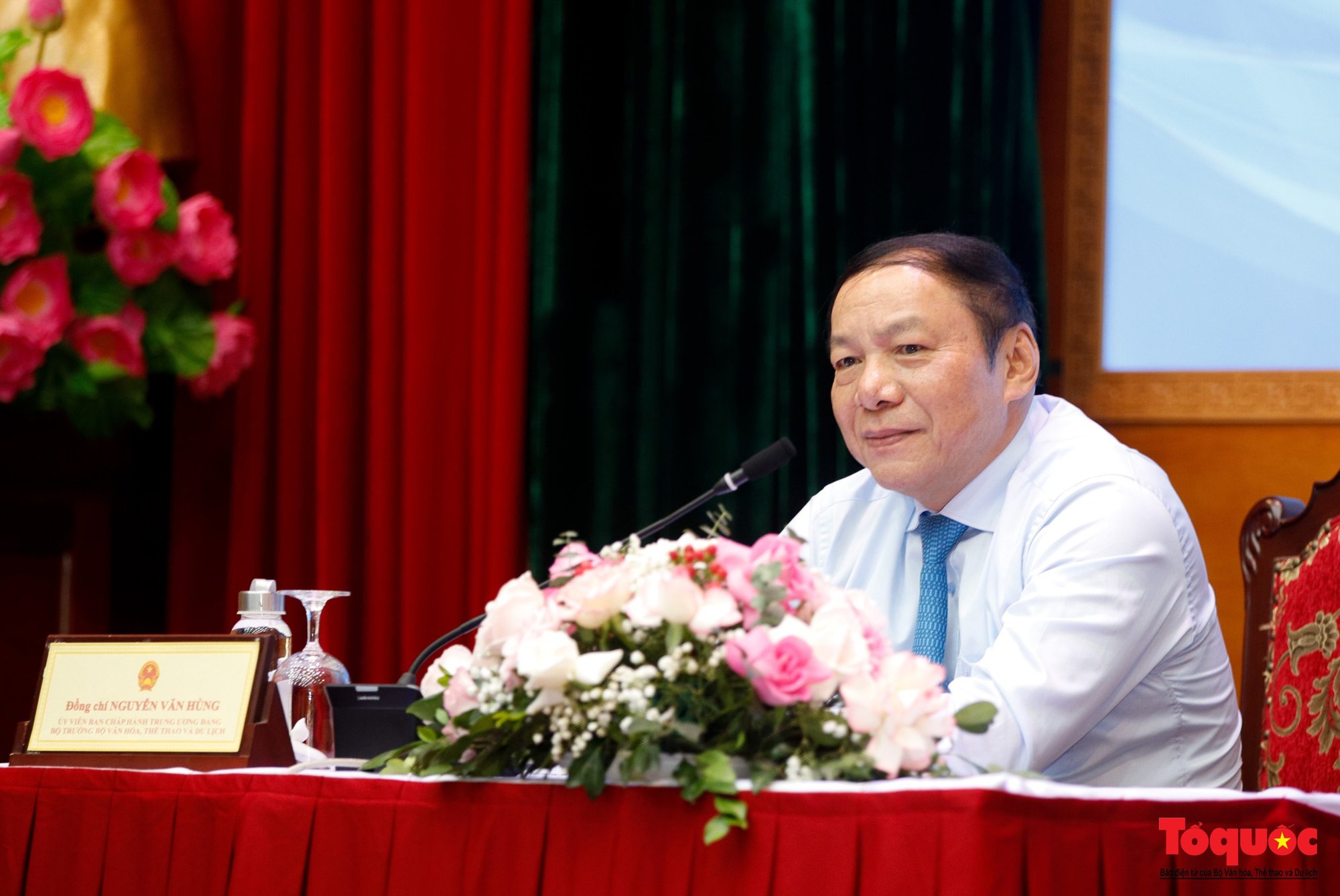 Bộ trưởng Nguyễn Văn Hùng đối thoại với thanh niên: Đoàn kết, dân chủ một cách thực chất để đưa "con thuyền" VHTTDL đến đích