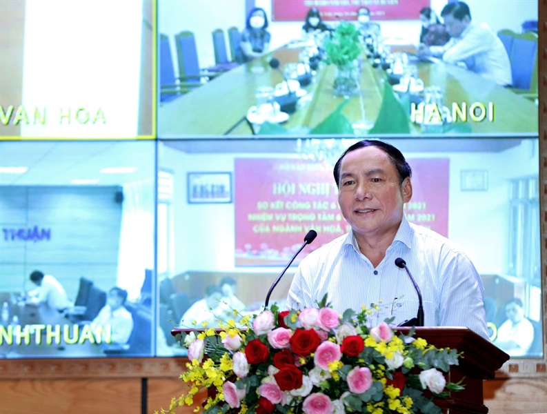 Bộ trưởng Nguyễn Văn Hùng: Hãy nhóm lên ngọn lửa hồng từ trái tim những người làm Văn hoá