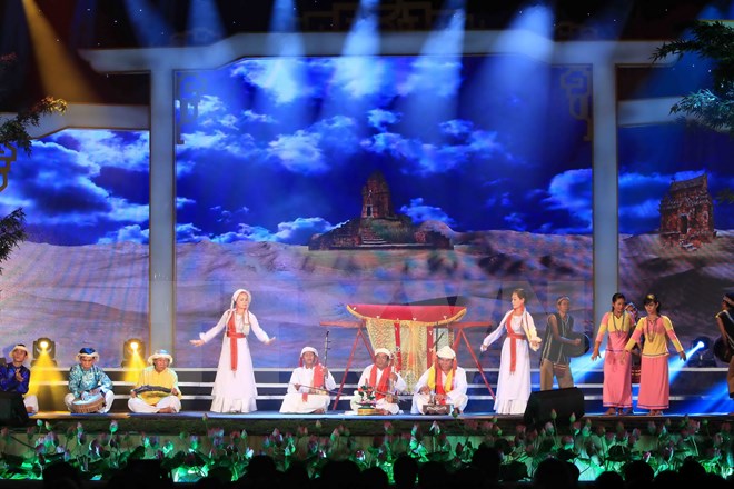 Chung kết Liên hoan Dân ca Việt Nam lần thứ VI năm 2015