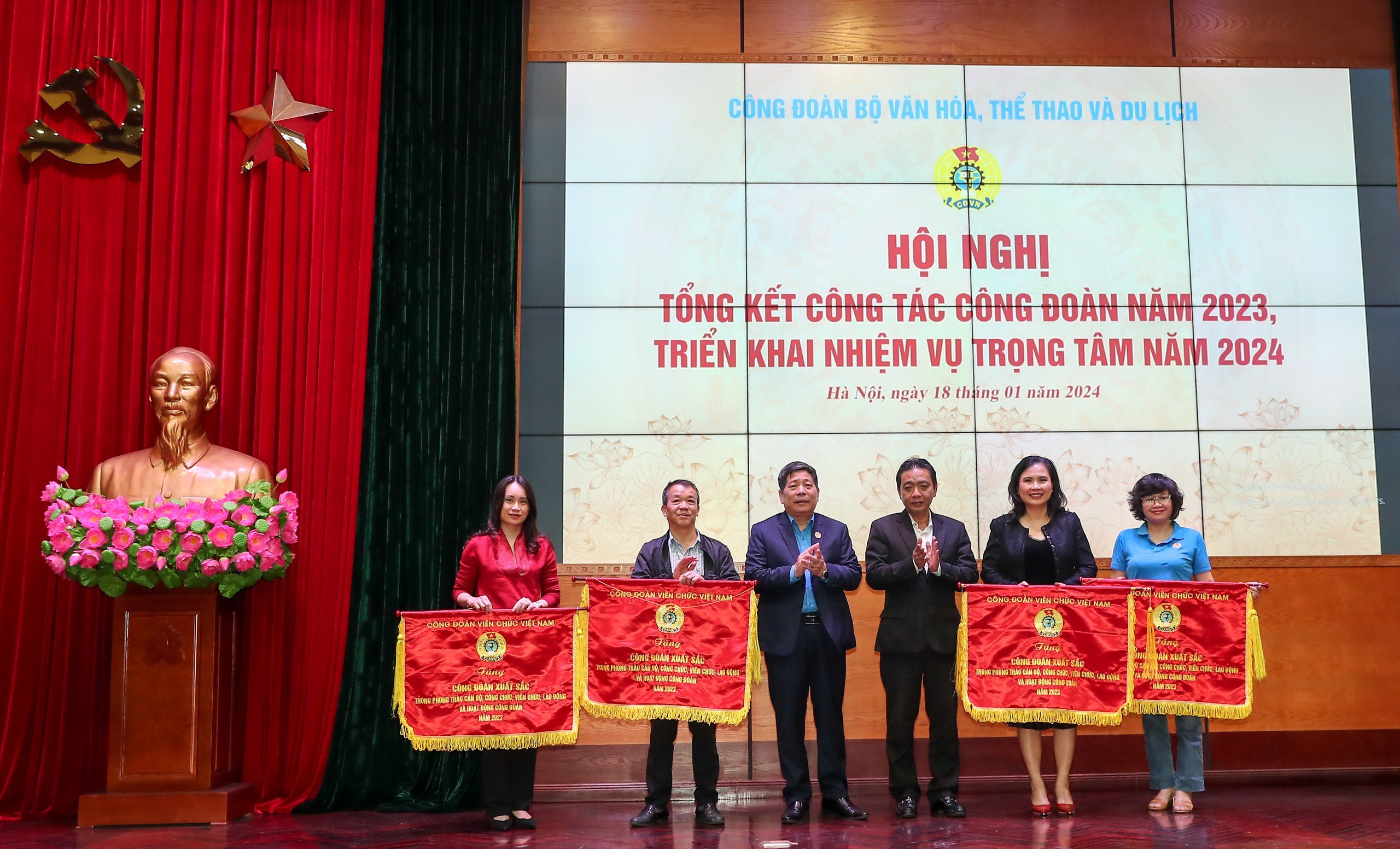 Đưa hoạt động Công đoàn Bộ VHTTDL phát triển có chiều sâu, có sức lan tỏa và toàn diện hơn
