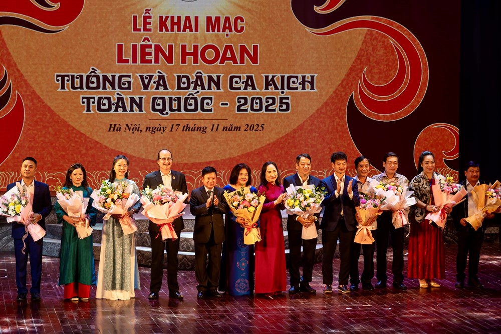 Khai mạc Liên hoan Tuồng và Dân ca kịch toàn quốc 2025: Tôn vinh tinh hoa nghệ thuật truyền thống Việt Nam