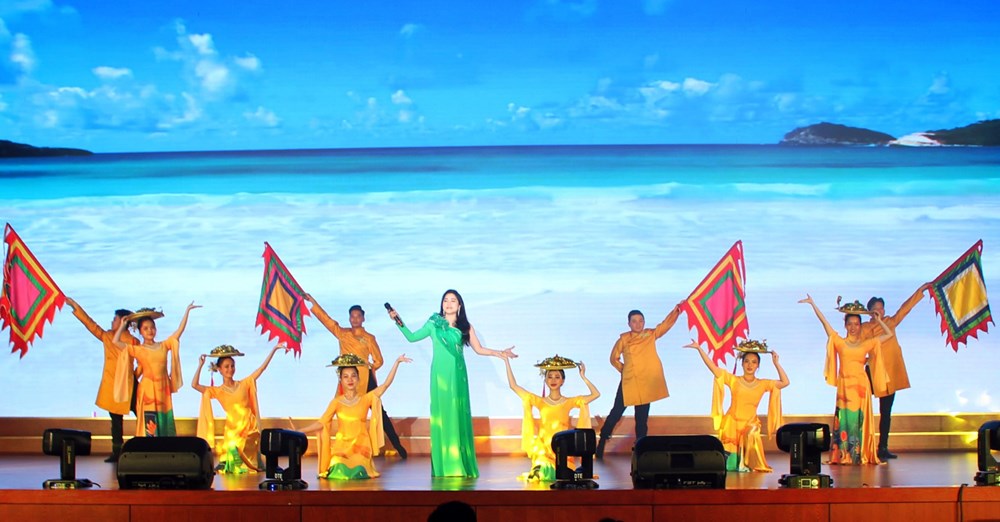 Lần đầu tiên tổ chức Giải thưởng Văn học, nghệ thuật Chiêu Anh Các