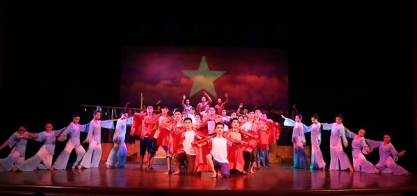 Ngân vang giai điệu Tổ quốc
