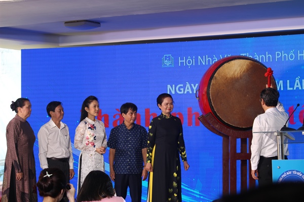 Ngày thơ Việt Nam tại TP.HCM: Thành phố này tôi đến tôi yêu