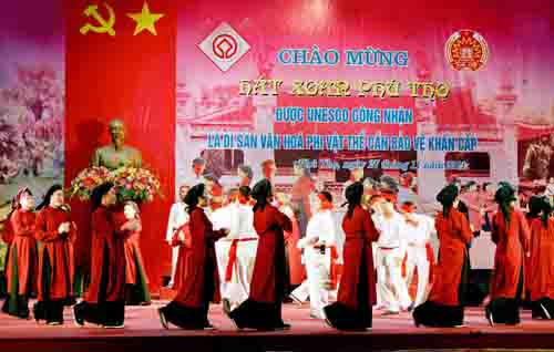 Phú Thọ: Gấp rút hoàn thiện hồ sơ đưa hát Xoan ra khỏi tình trạng bảo vệ khẩn cấp