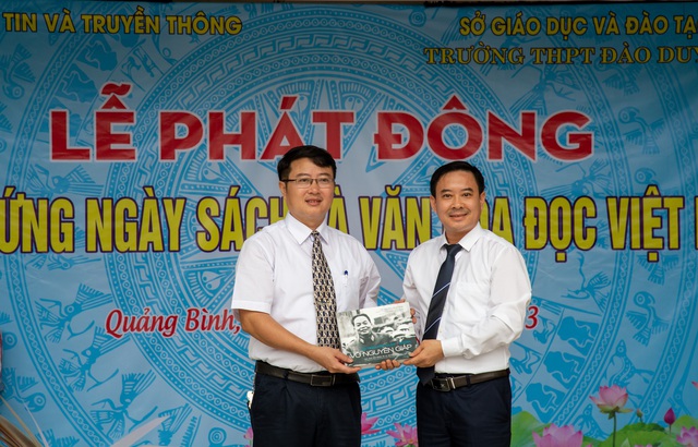 Sách vẫn không thể mất đi giá trị truyền thống, gắn bó mật thiết với mỗi người