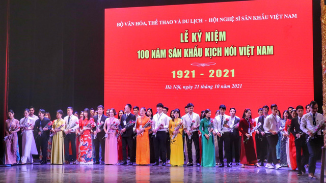 Sân khấu kịch nói tưng bừng kỷ niệm 100 năm truyền thống