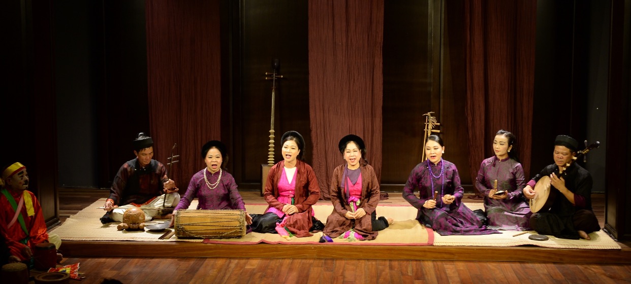 “Thu Phong” và sự kết hợp giữa Kim-Cổ, Đông-Tây