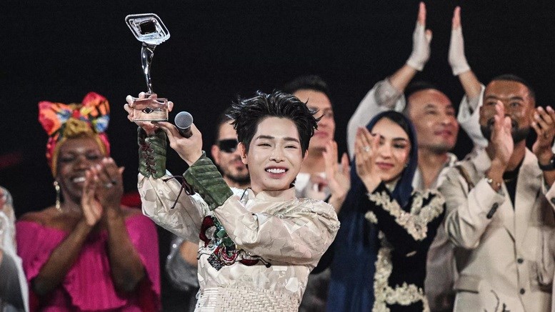 Thủ tướng gửi thư biểu dương thành tích xuất sắc của ca sĩ Đức Phúc tại Cuộc thi Âm nhạc quốc tế Intervision 2025