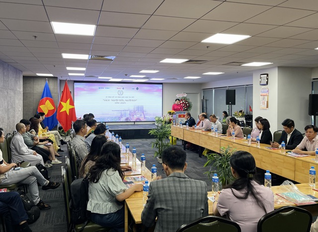 Trao giải cuộc thi viết "Sách – người thầy, người bạn" 2024