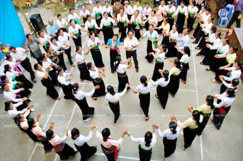 Xây dựng Hồ sơ Nghệ thuật Xòe Thái đệ trình UNESCO
