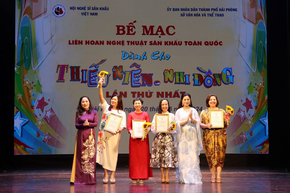 Bốn vở diễn đoạt Huy chương Vàng tại Liên hoan Sân khấu dành cho thiếu niên, nhi đồng