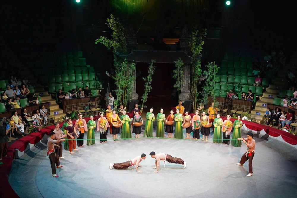 “Bữa tiệc” từ “Gala xiếc và ảo thuật ba miền” thu hút khán giả dịp lễ