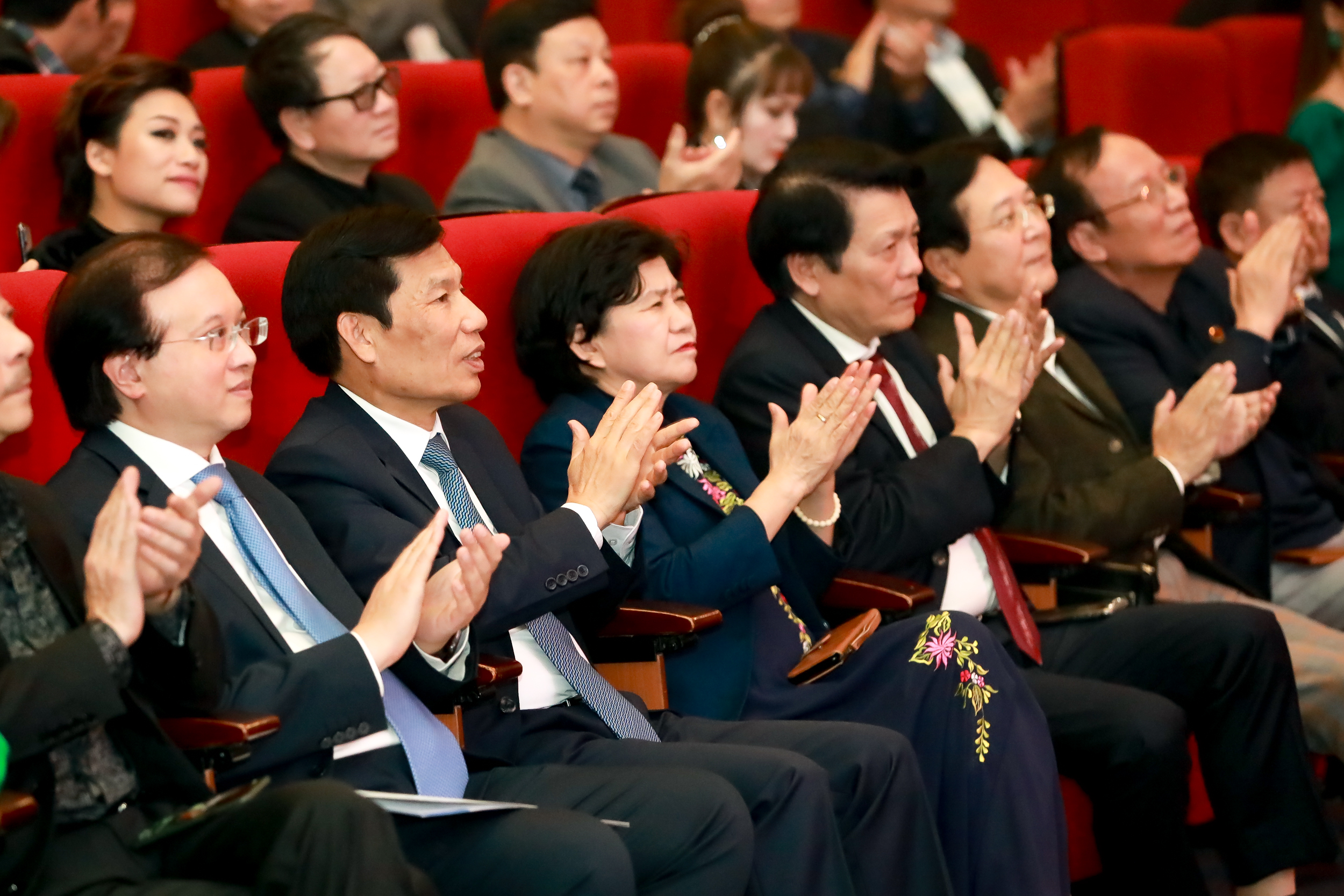 CHƯƠNG TRÌNH NGHỆ THUẬT “GIỚI THIỆU GƯƠNG MẶT NGHỆ SỸ NĂM 2019”