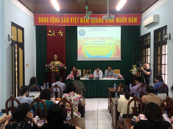 Cuộc thi "Tài năng Xiếc toàn quốc 2021" quy tụ hơn 100 diễn viên 1