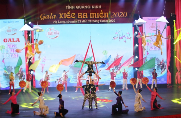 Gala Xiếc ba miền 2020