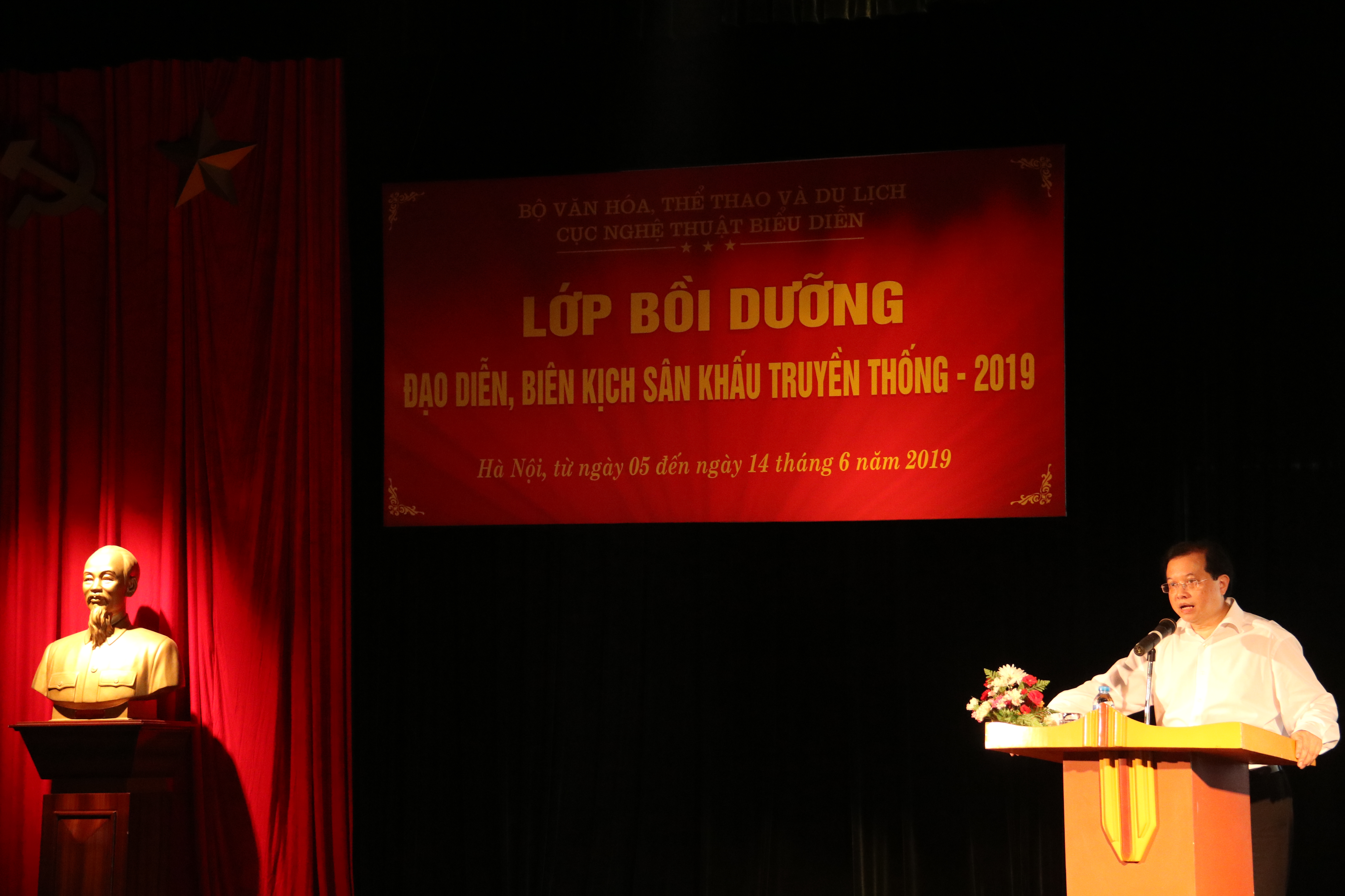 KHAI GIẢNG LỚP BỒI DƯỠNG ĐẠO DIỄN, BIÊN KỊCH SÂN KHẤU TRUYỀN THỐNG - 2019