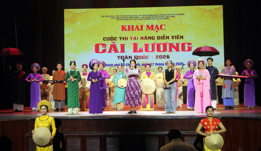 Sân khấu cải lương: Tìm lớp kế cận từ một sân chơi nghề