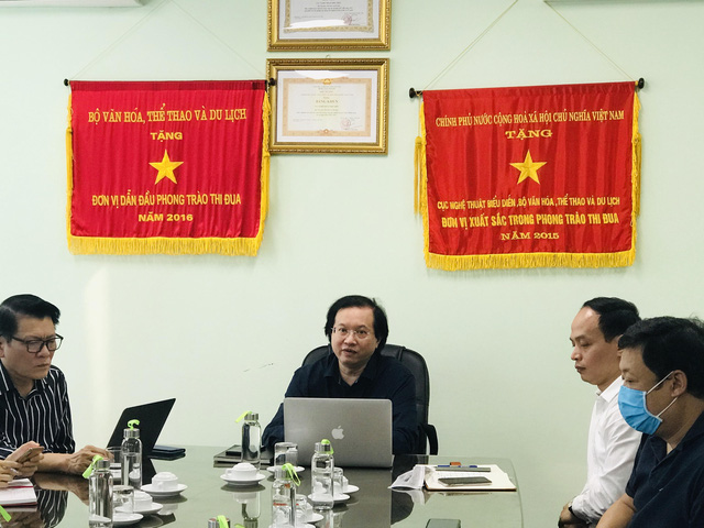Thứ trưởng Tạ Quang Đông làm việc với các Nhà hát về ảnh hưởng của dịch Covid-19